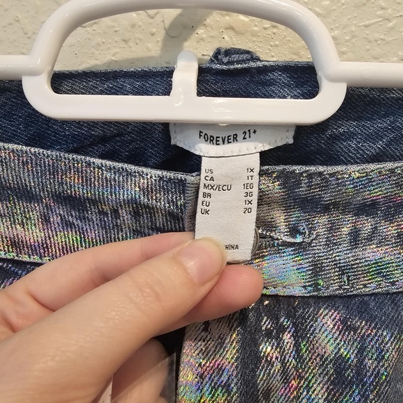 Forever 21 Women's Plus Size 1X Iridescent‎ Denim Maxi Skirt Front Leg Slit - Picture 4 of 6